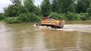 Переправа вброд на внедорожниках пошла не по плану