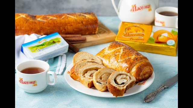 Сдобный рулет с орехами