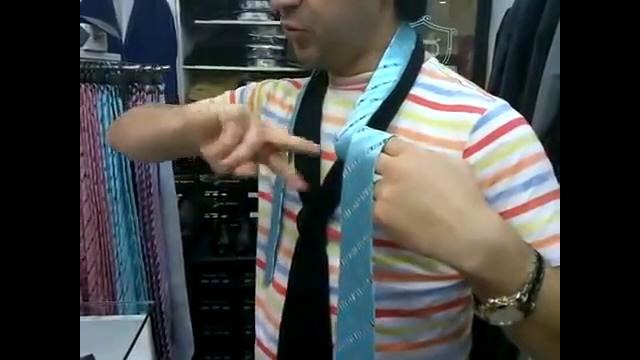 Самый быстрый и простой способ завязывания галстука