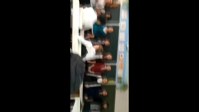 Девчонки поздравляют с 23 февраля