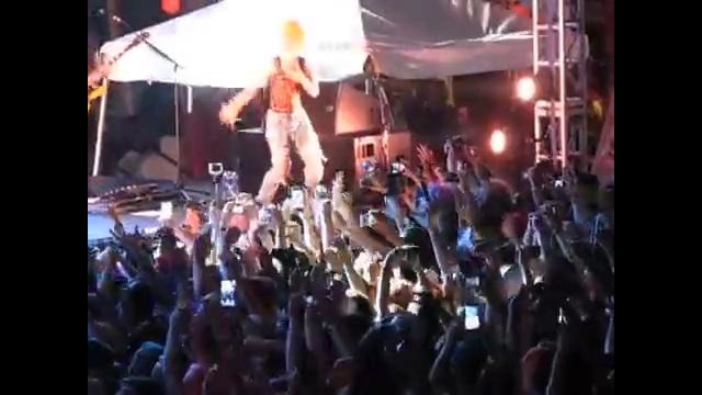 Paramore – Live Ain’t It Fun @ Parahoy March 3, 2016 (show #1)