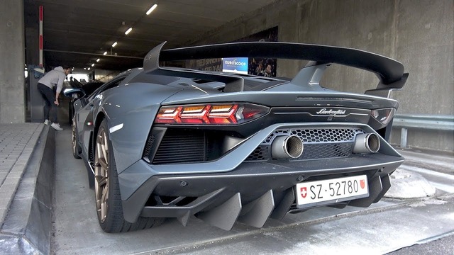 2019 Lamborghini Aventador SVJ – Lovely Sounds