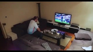 Жена решила пошутить над мужем во время просмотра ЕВРО 2016