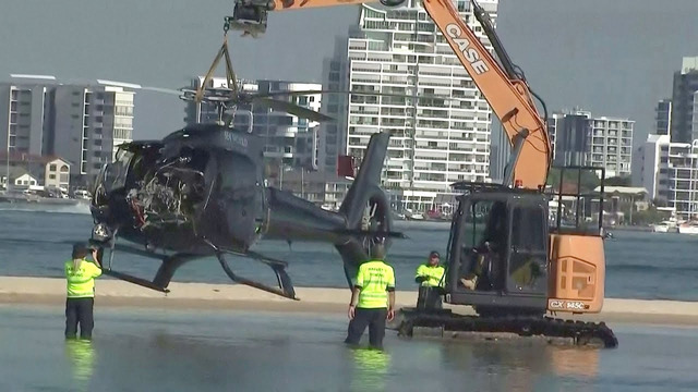 Два прогулочных вертолёта столкнулись в Австралии