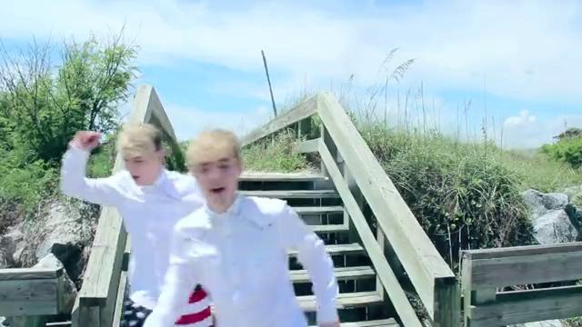 Jedward – a girl like you