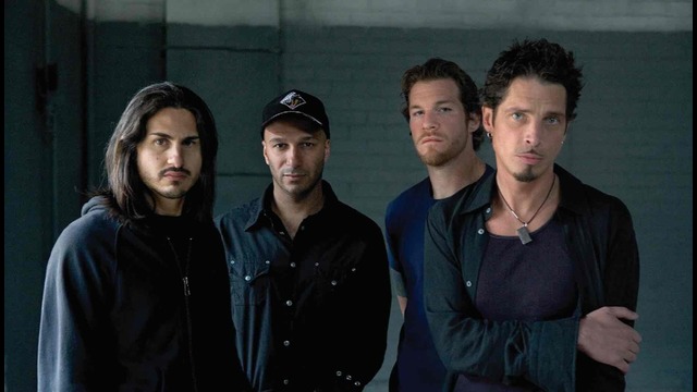 10 Greatest Bands Who Never Changed Members