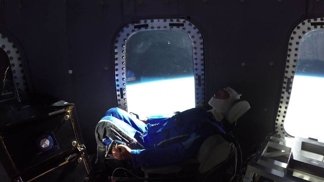 Blue Origin: Mannequin Skywalker’s ride to space onboard Crew Capsule 2.0
