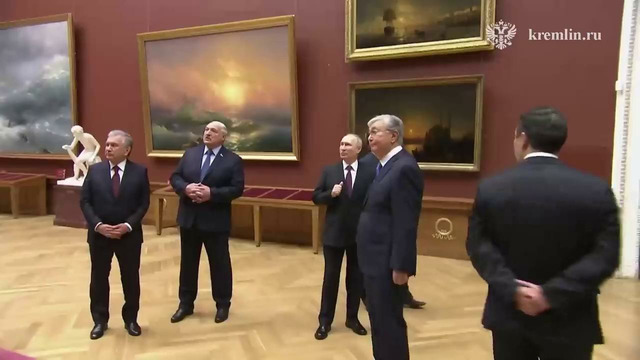 Лидеры стран СНГ по приглашению Путина посетили Русский музей в Санкт Петербурге