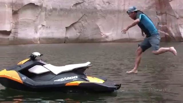 Дельфины-роботы и летающие водные машины – Jetovator