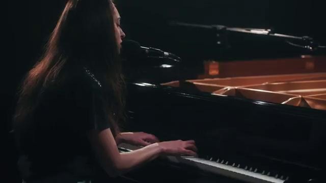 Fleurie – Out of the Blue (Live YouTube Nashville Session 2018!)
