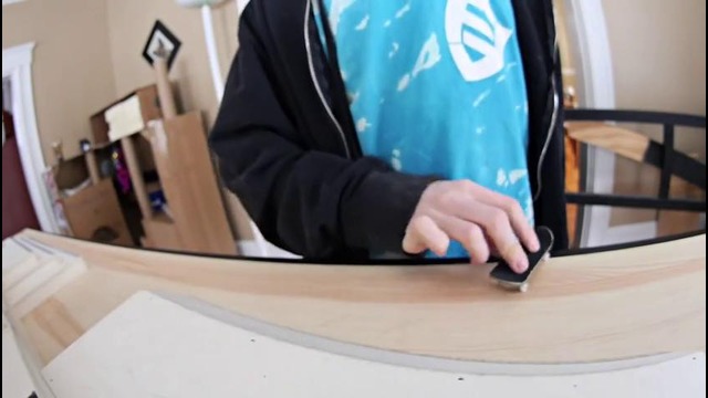 Fingerboarding – Snowed In