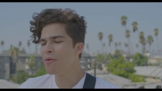 Alex Aiono – Does It Feel Like Falling (Acoustic Rooftop Session)