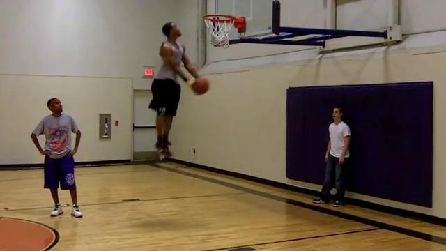 5’10’ «Young Hollywood» Head OVER the Rim Dunks