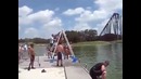 Сумасшедший прыжок с качелей