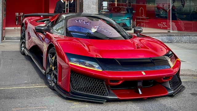 FIRST Ferrari F80 Arrives in London