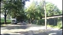Гонщик на красном БМВ