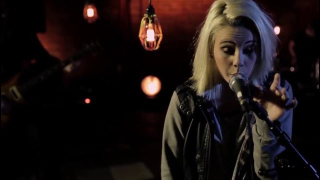 Bea Miller – Dracula (Live from Serenity Studios)