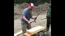 Настоящий мастер своего дела за работой