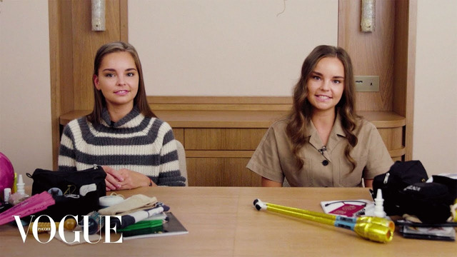 Что в сумке у Дины и Арины Авериных? | Vogue Россия