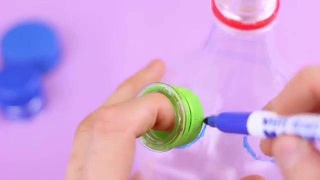 10 лайфхаков с пластиковыми бутылками