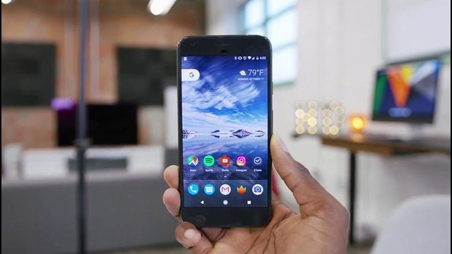 Google Pixel Unboxing! (Best Android 7.1 Features)