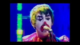 Arctic Monkeys – Fluorescent Adolescent (live 2007)