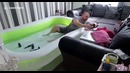 Британец показал отличный способ перенести летнюю жару