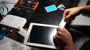 Как наклеить пленку на iPad