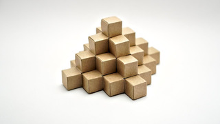 Origami pixelated pyramid (jo nakashima)