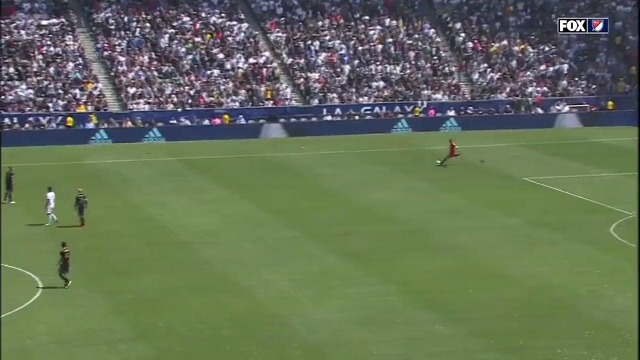 Златан Ибрагимович забил первый гол в MLS за LA Galaxy