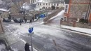 Когда скользко, а тебе на работу