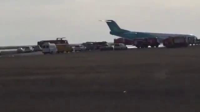 Самолет Bek Air аварийно приземлился в аэропорту Астаны