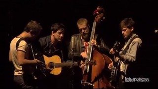 Mumford and Sons – I’m On Fire (Live at Lollapalooza 2013)