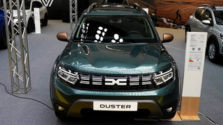 NEW 2024 Dacia Duster Modern SUV – Exterior and Interior 4K