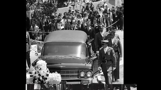 Подборка редчайших фотографий с похорон М. Монро