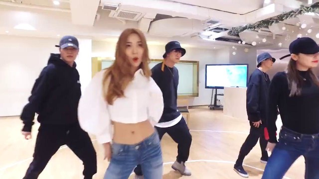 LUNA – ‘Even So’ Dance Practice