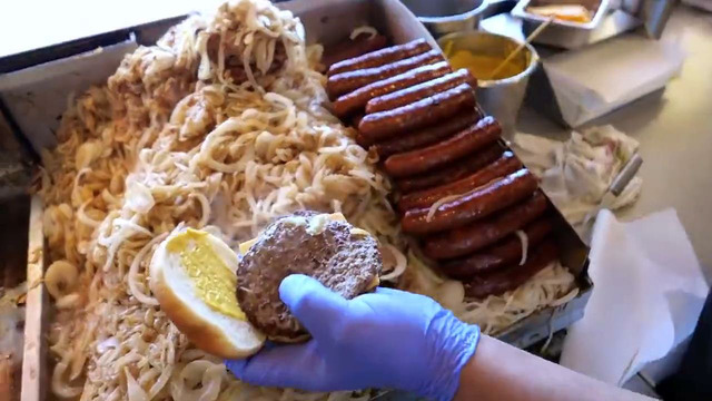 Американская уличная еда – Лучшие хот-доги в Чикаго! Колбасы, гамбургеры, свиные отбивные