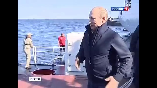 Путин погрузился на батискафе на дно Балтики