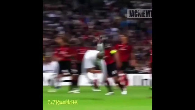 Самые жестокие фолы против Криштиану Роналду