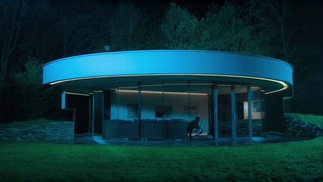 Don Diablo ft. Arizona – Take Her Place (Official Music Video)