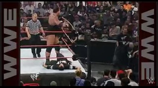 Прыжок Shane McMahon в матче последний стоящих на ногаха