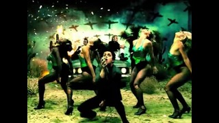 Green Day – Holiday [Official Video]