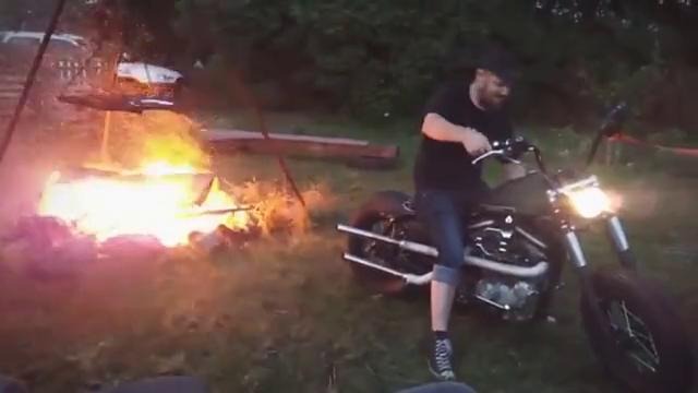 This is Хорошо 239 Тупая курица. – е)