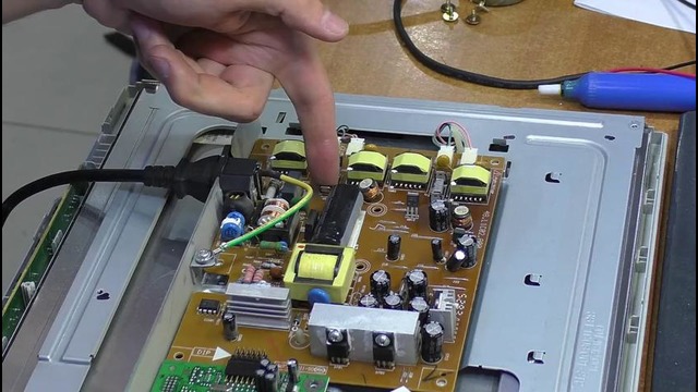 Чёрный экран / Нет подсветки. Монитор BenQ FP71G