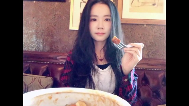 J.Fla Vlog ( 9 million subscribers & UK Trip ) 7 сент. 2018 г