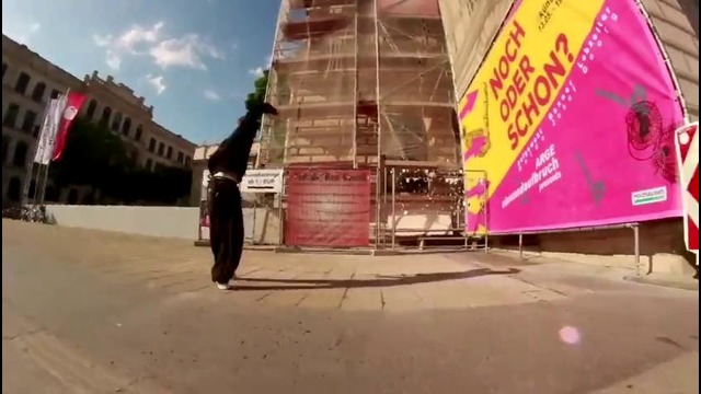 Parkour and Freerunning 2016 – Extreme Stunts