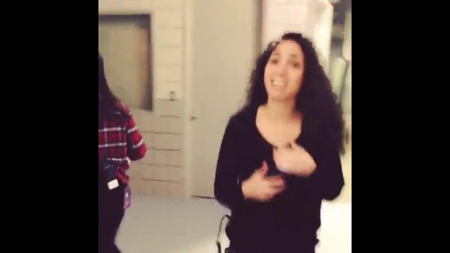 Selena Gomez Tells People They Are Awesome