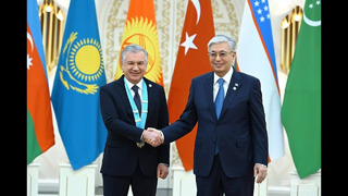 Shavkat Mirziyoyevga “Turkiy dunyoning oliy ordeni” tantanali topshirildi