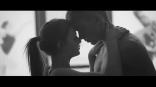 Yandel ft. Becky G – Todo Lo Que Quiero (Music Video)
