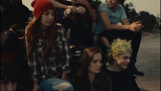 5 Seconds Of Summer – Amnesia (Official Video 2014!)
